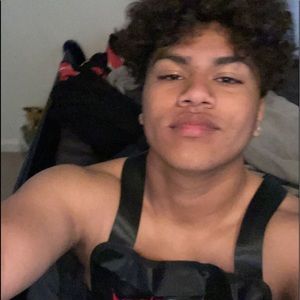 Meet your Posher, Cesar